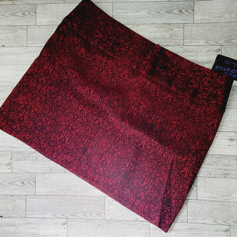 Star City Micro Mini Skirt Red & Black Jaquard Fabric - Size 11